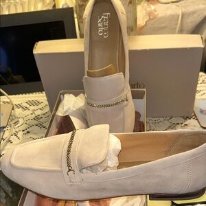 NWT- Franco Sarto Women's Beige Chain Loafers- Size 10 Medium